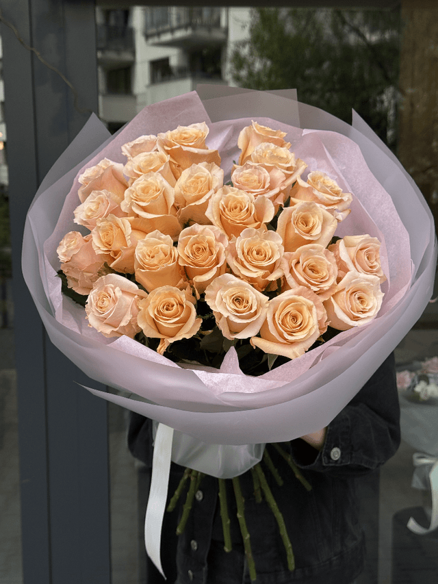 peach rose bouquet